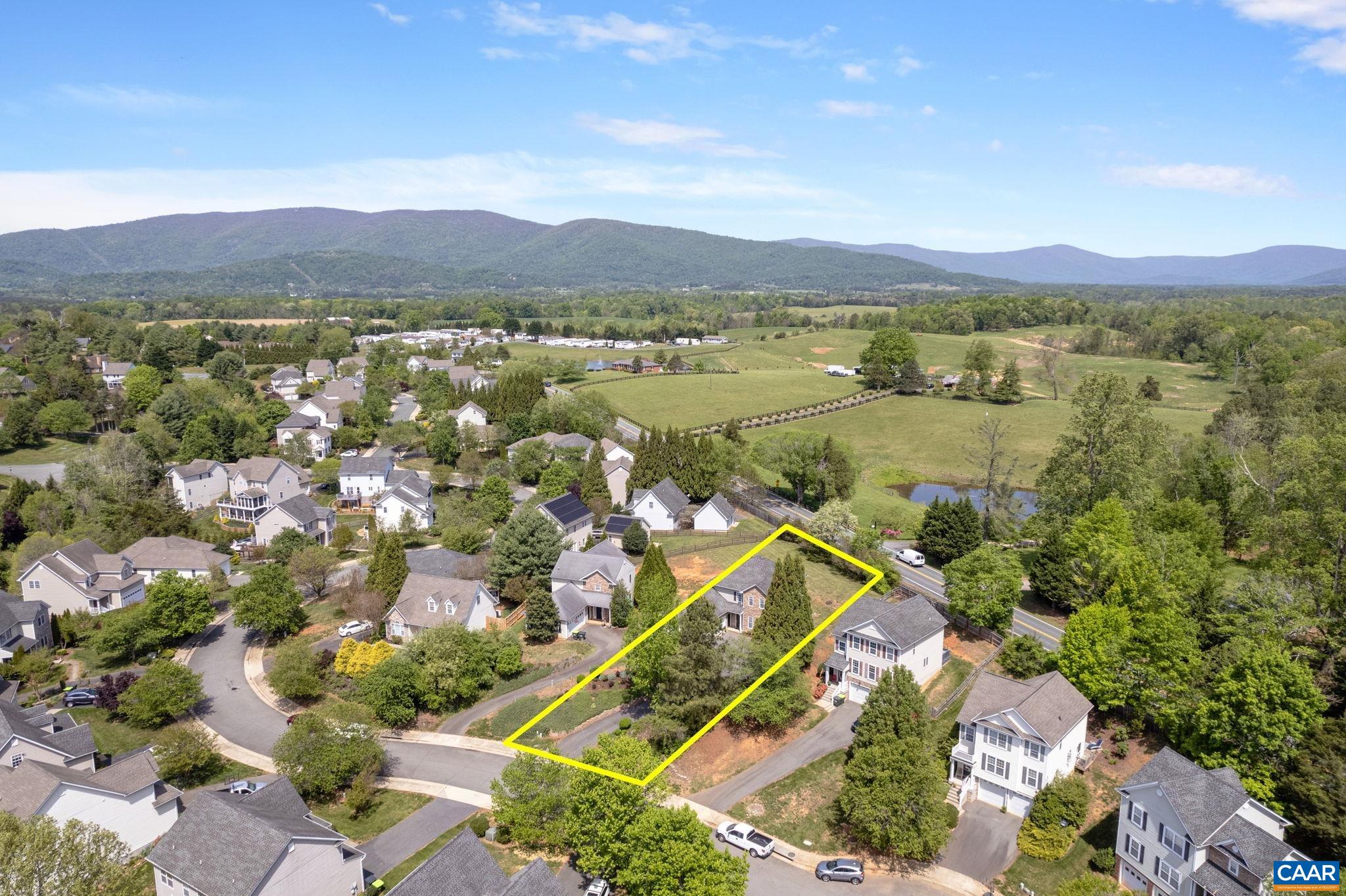 1365 AMBER RIDGE RD