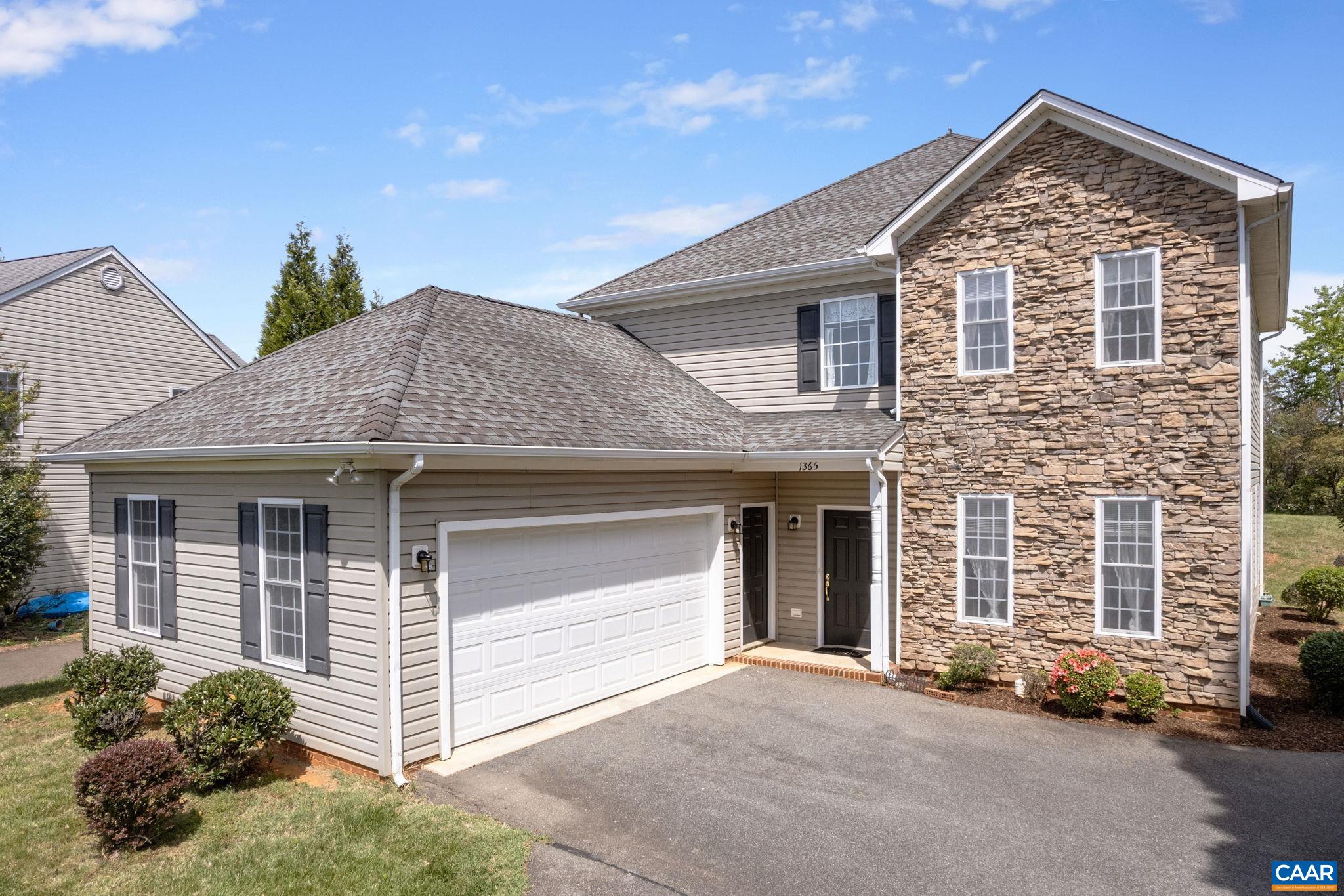 1365 AMBER RIDGE RD