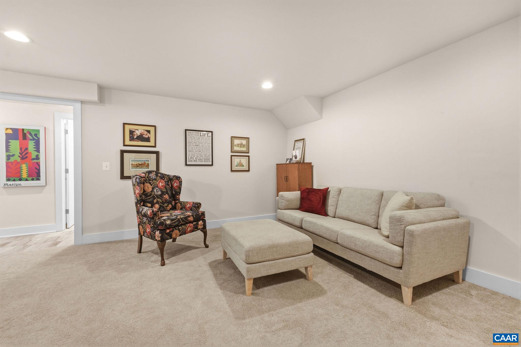 114 BURNET WAY