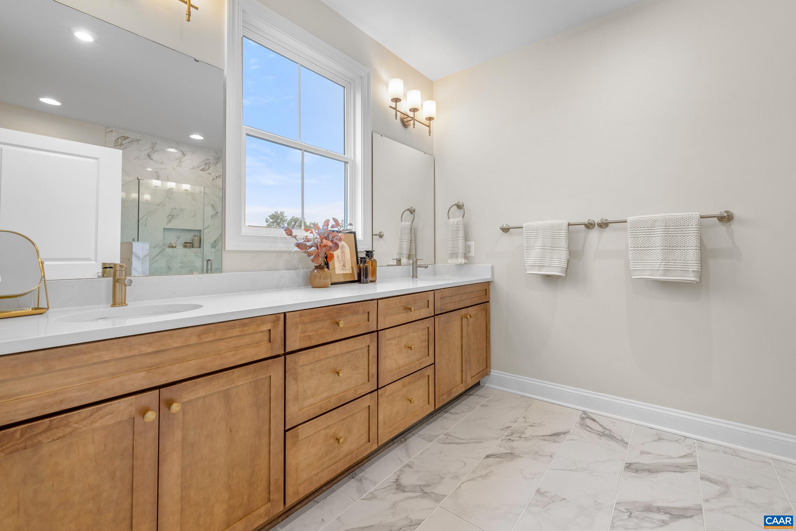 71B MIRANDA CROSSING