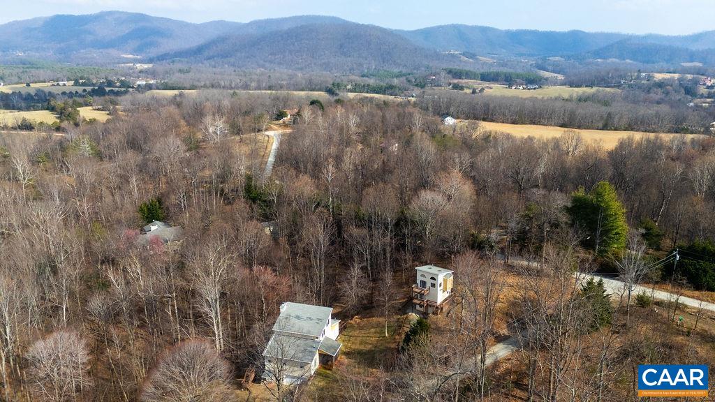 62 SUMMIT CT