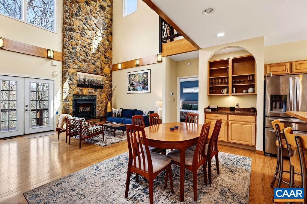 62 SUMMIT CT
