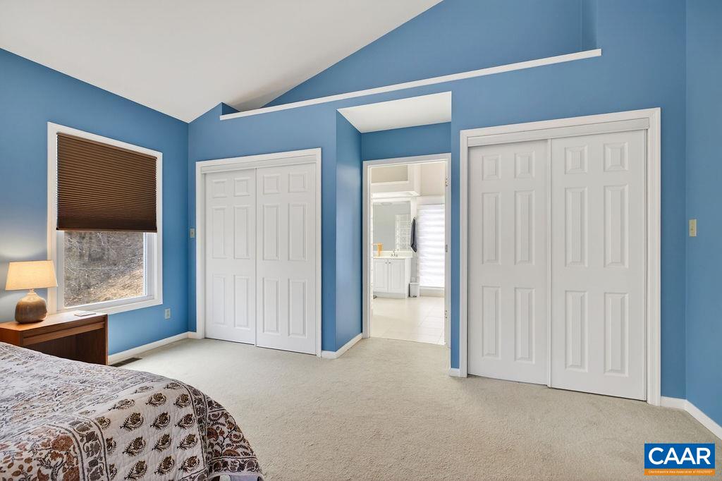 62 SUMMIT CT