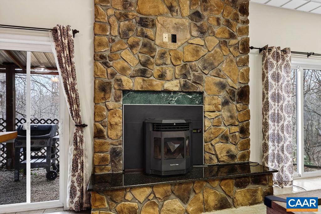 62 SUMMIT CT