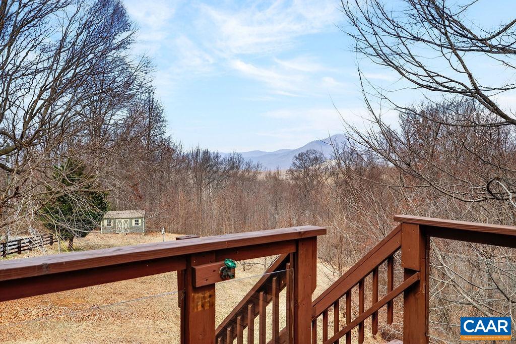 62 SUMMIT CT