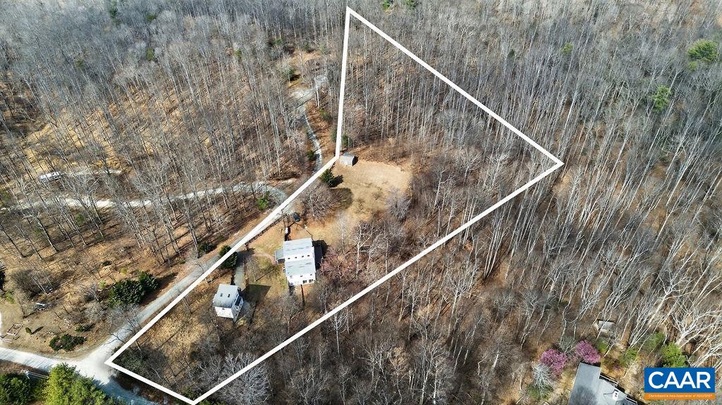 62 SUMMIT CT