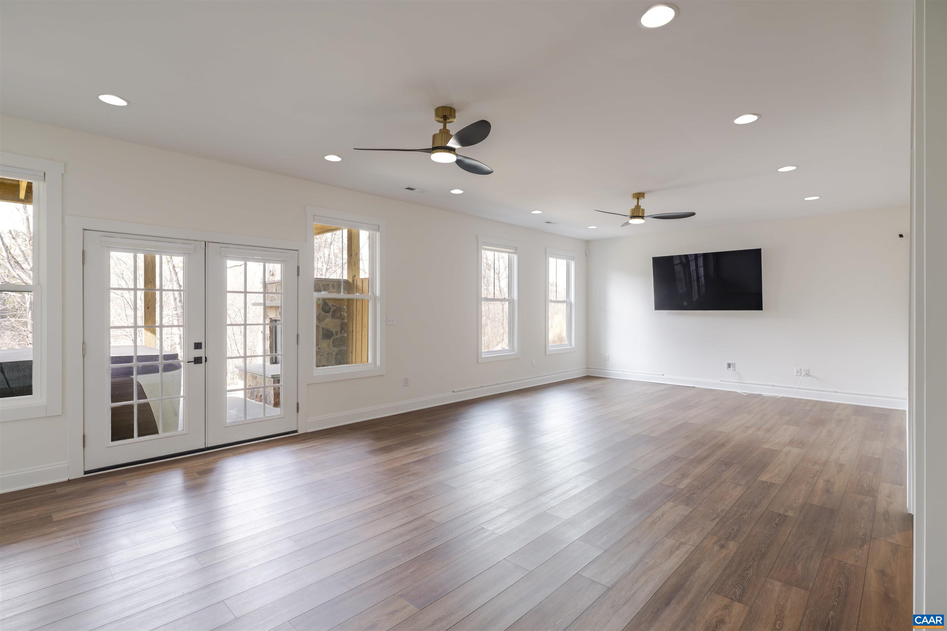 329 CARRSBROOK DR