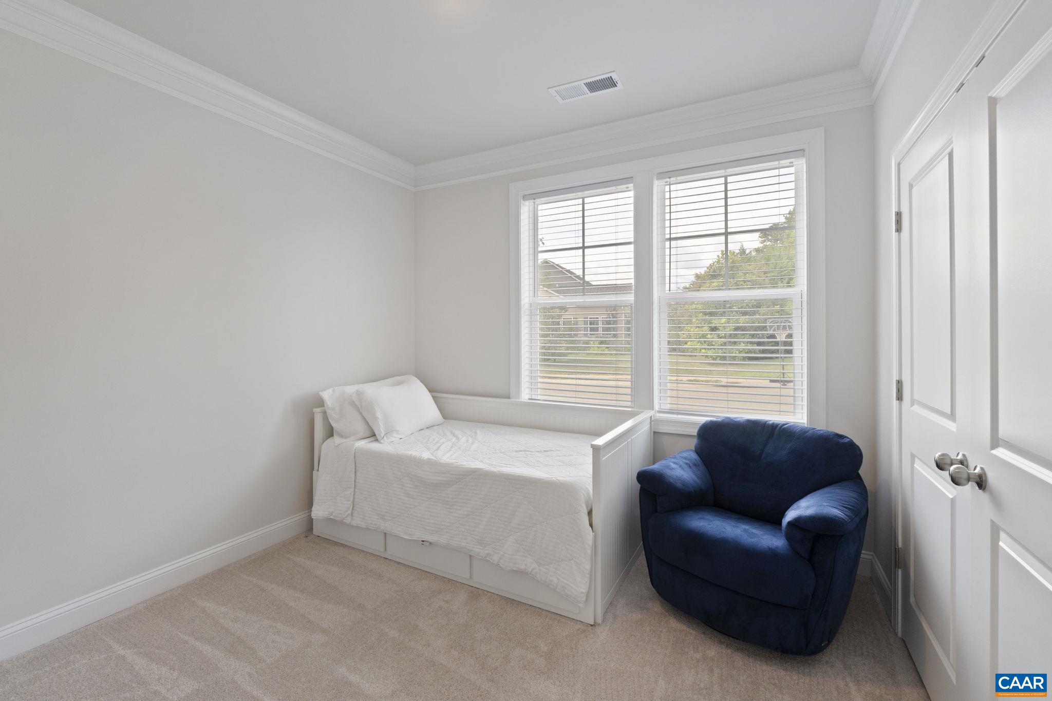 24 TURKEY TROT CT