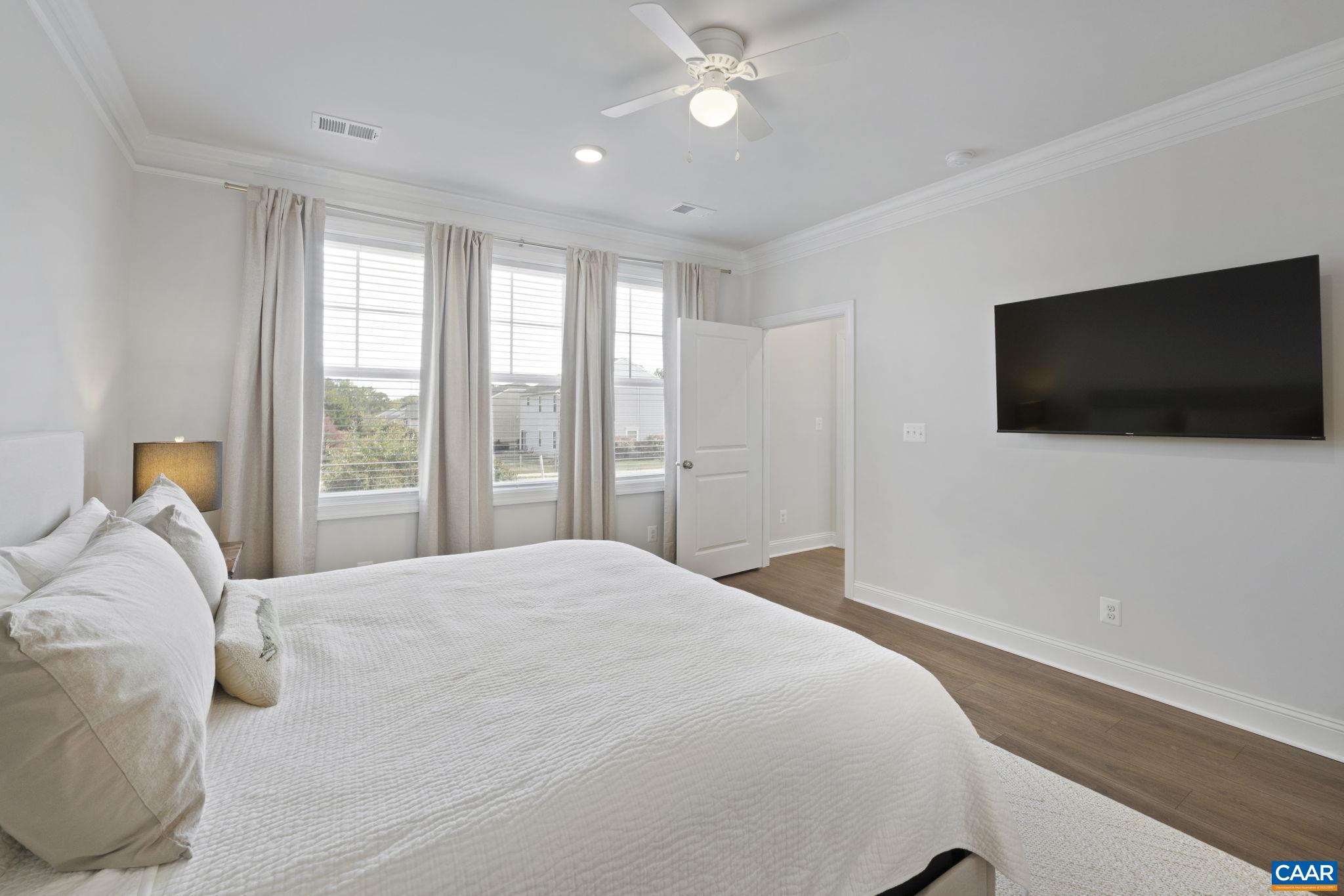24 TURKEY TROT CT