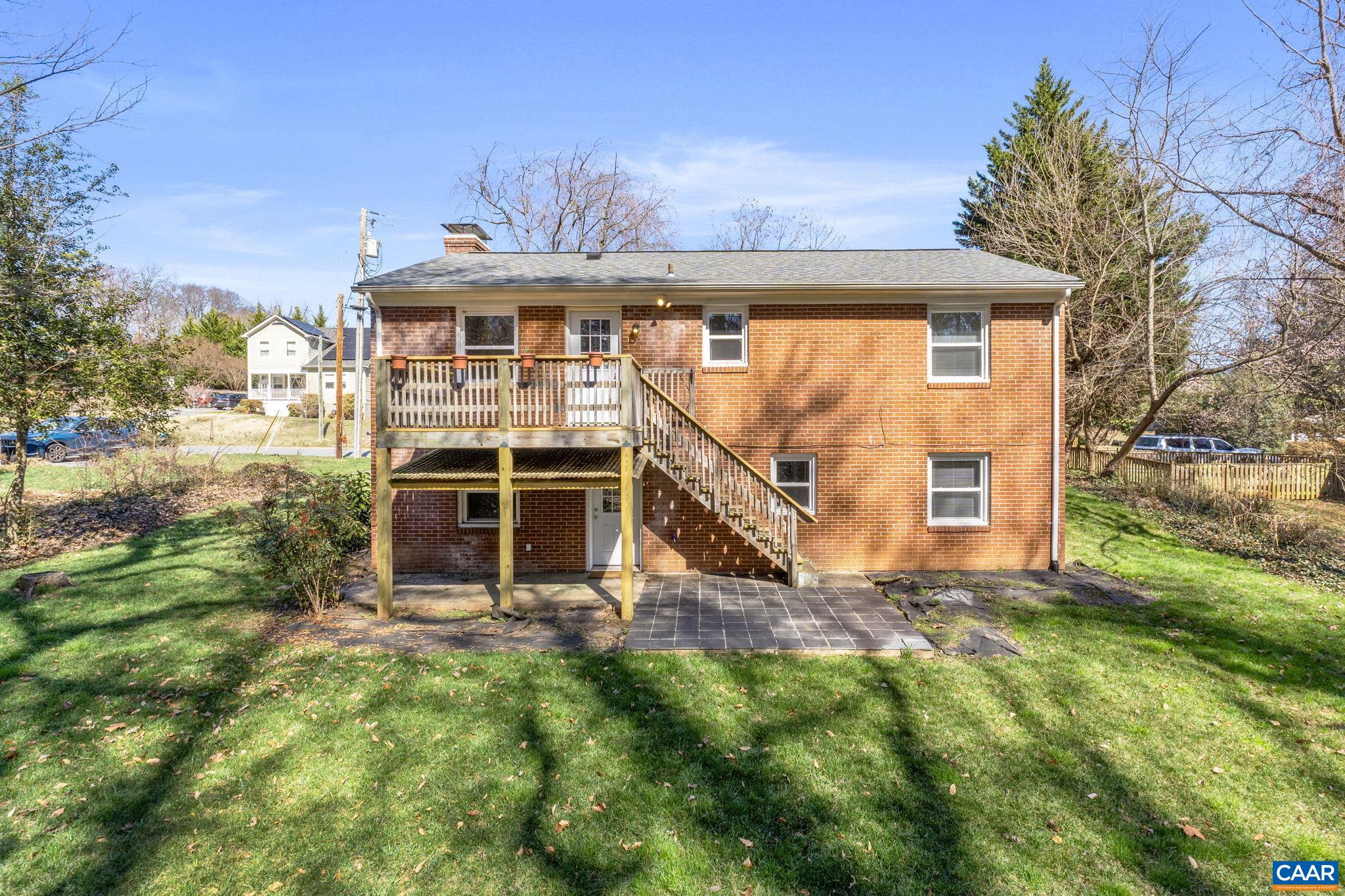 2310 WAYNE AVE