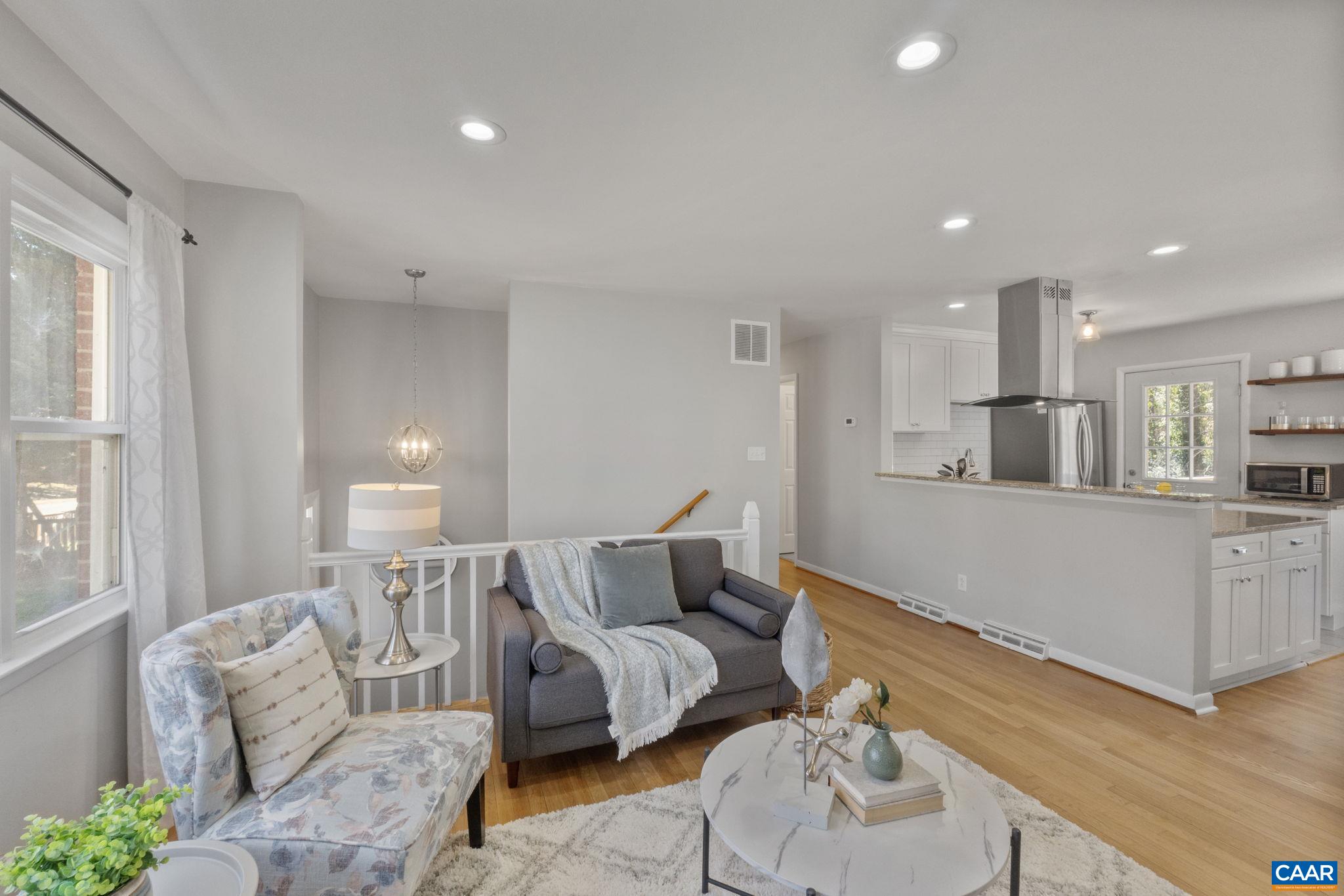 2310 WAYNE AVE