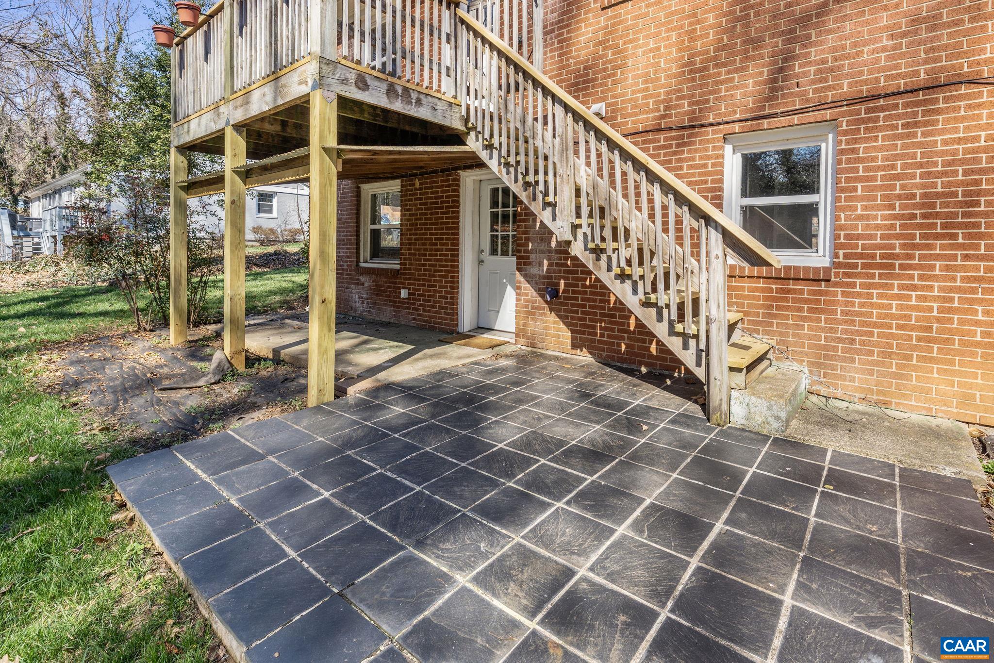 2310 WAYNE AVE