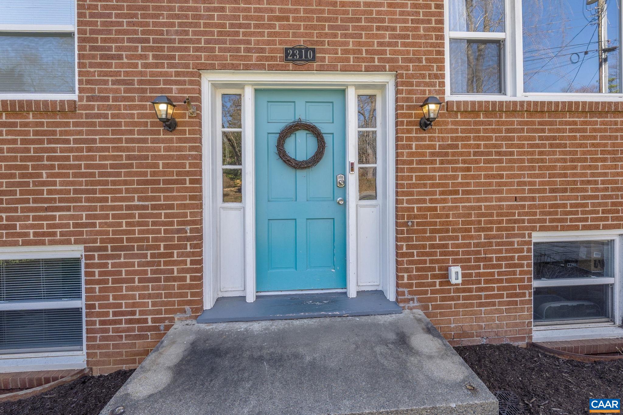 2310 WAYNE AVE