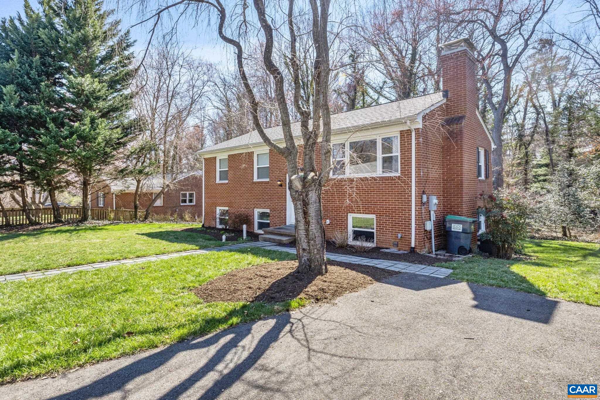 2310 WAYNE AVE