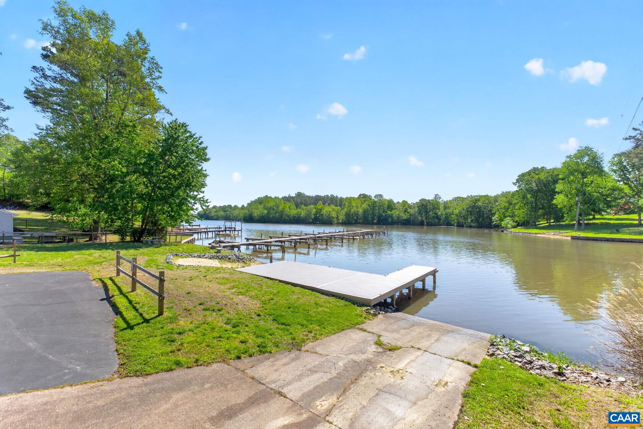1229 PEACH GROVE RD