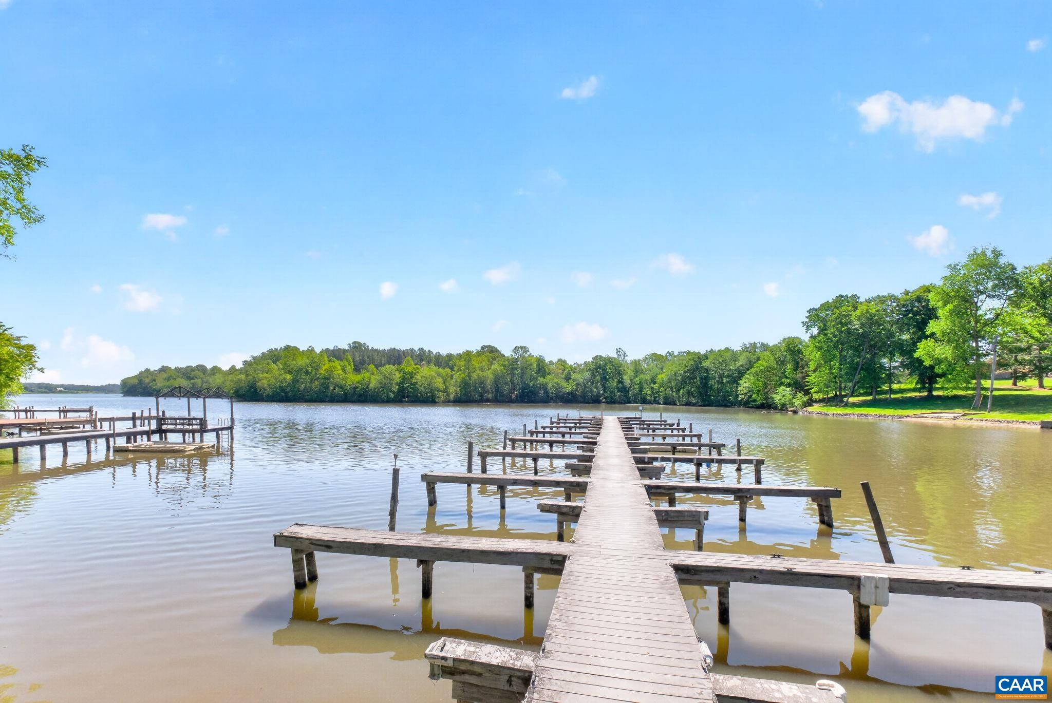 1229 PEACH GROVE RD
