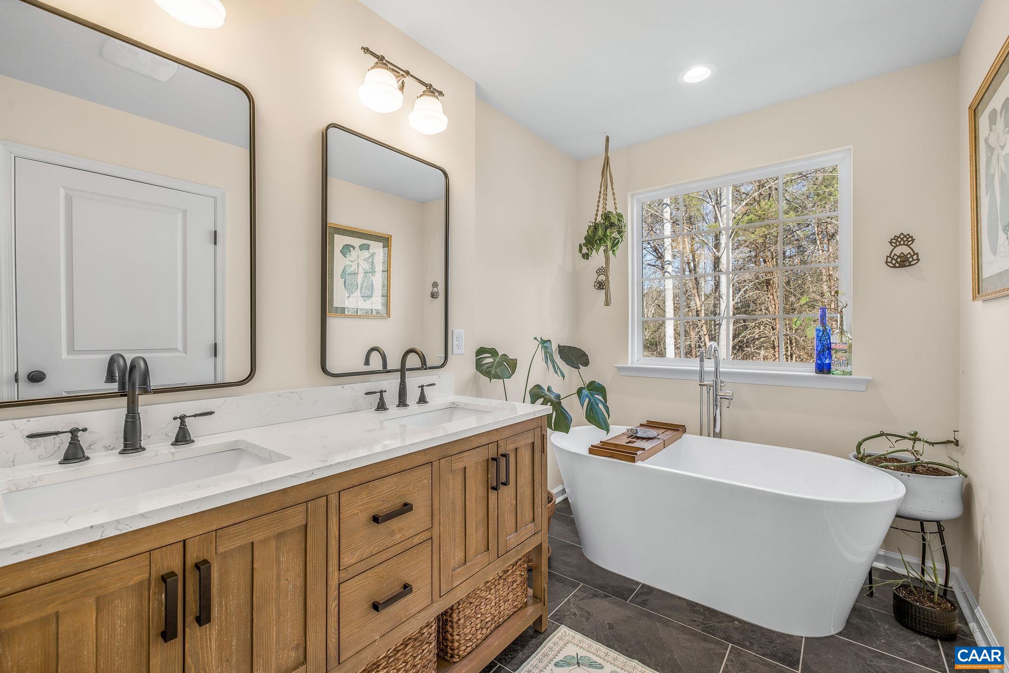 1229 PEACH GROVE RD