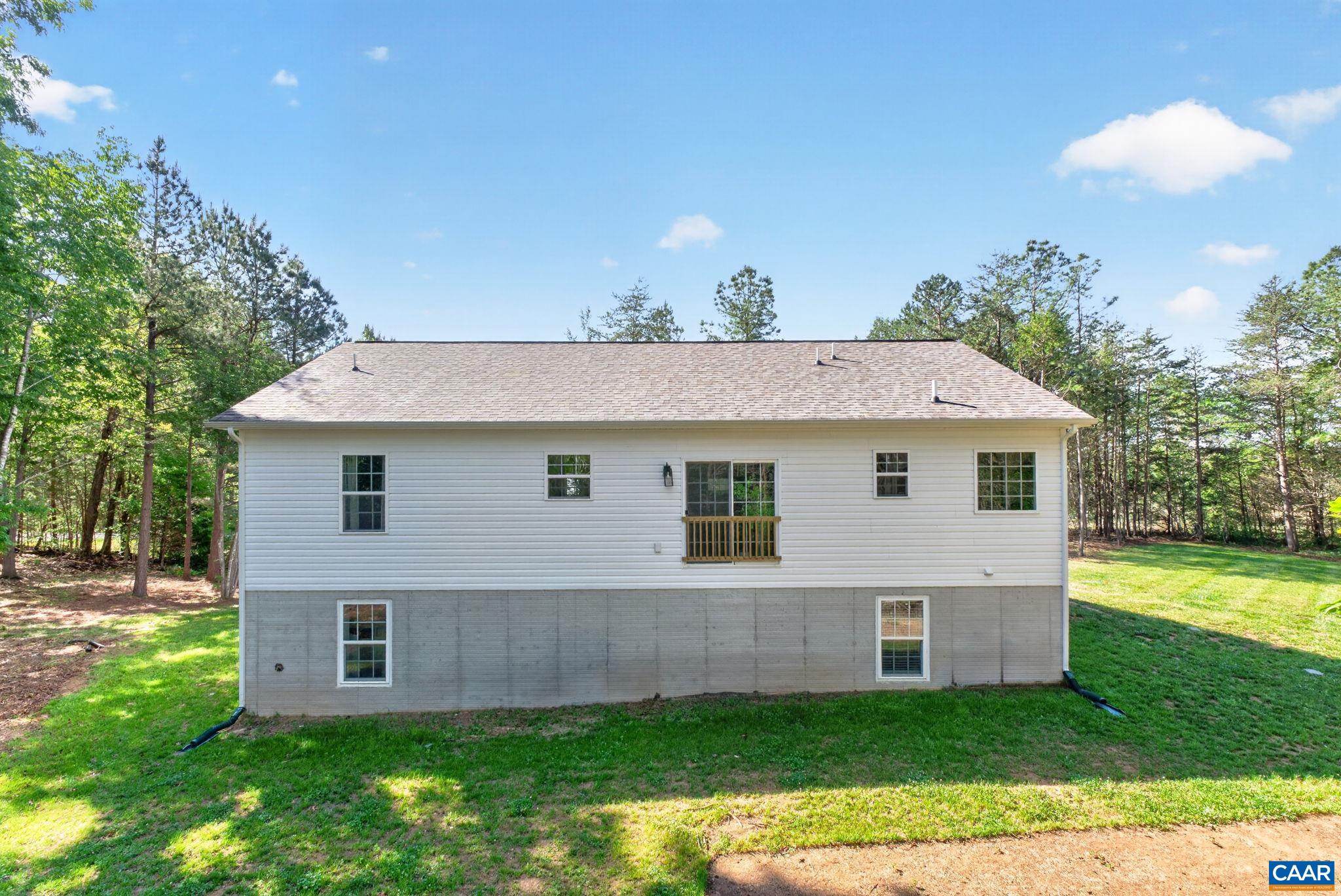 1229 PEACH GROVE RD