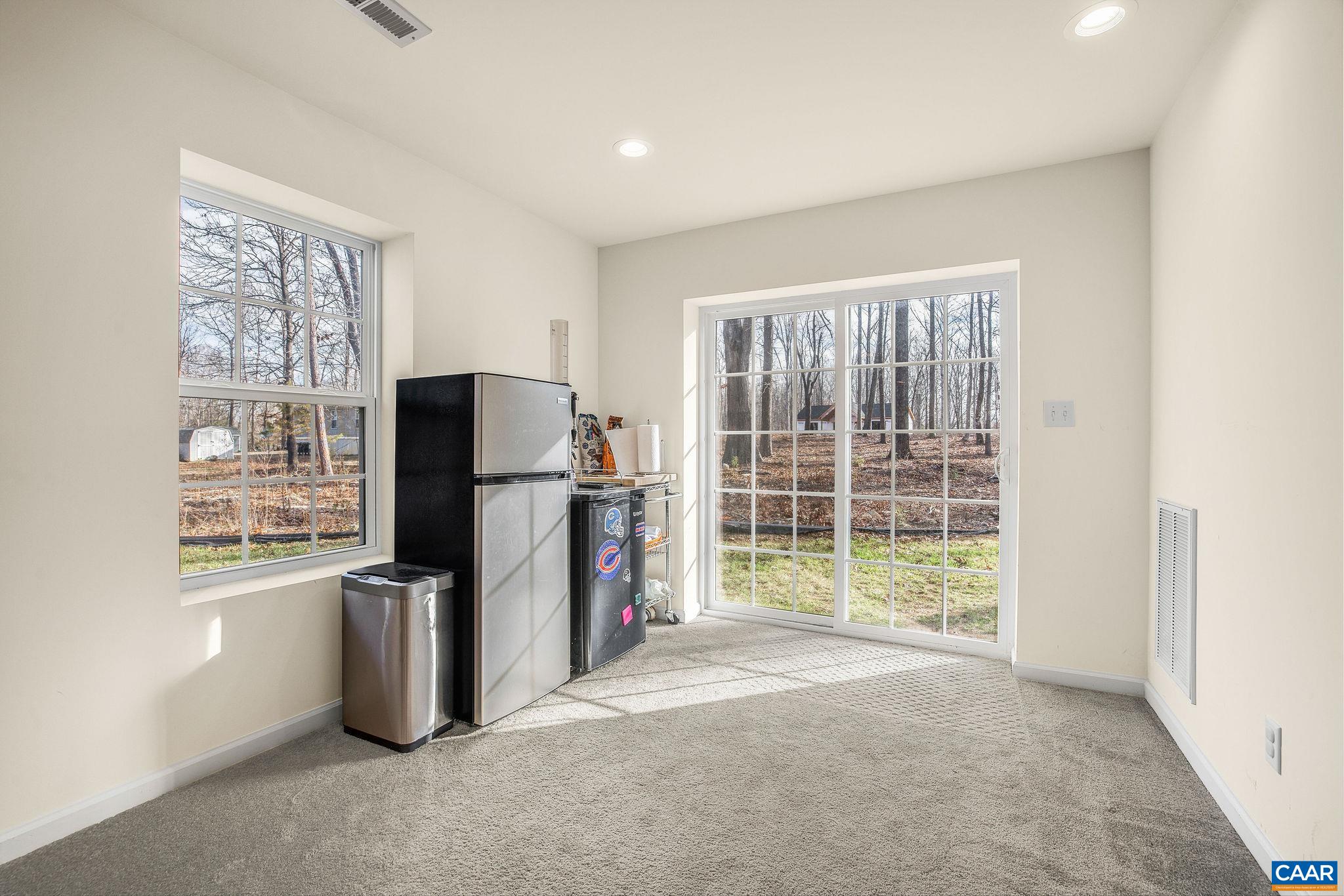 1229 PEACH GROVE RD
