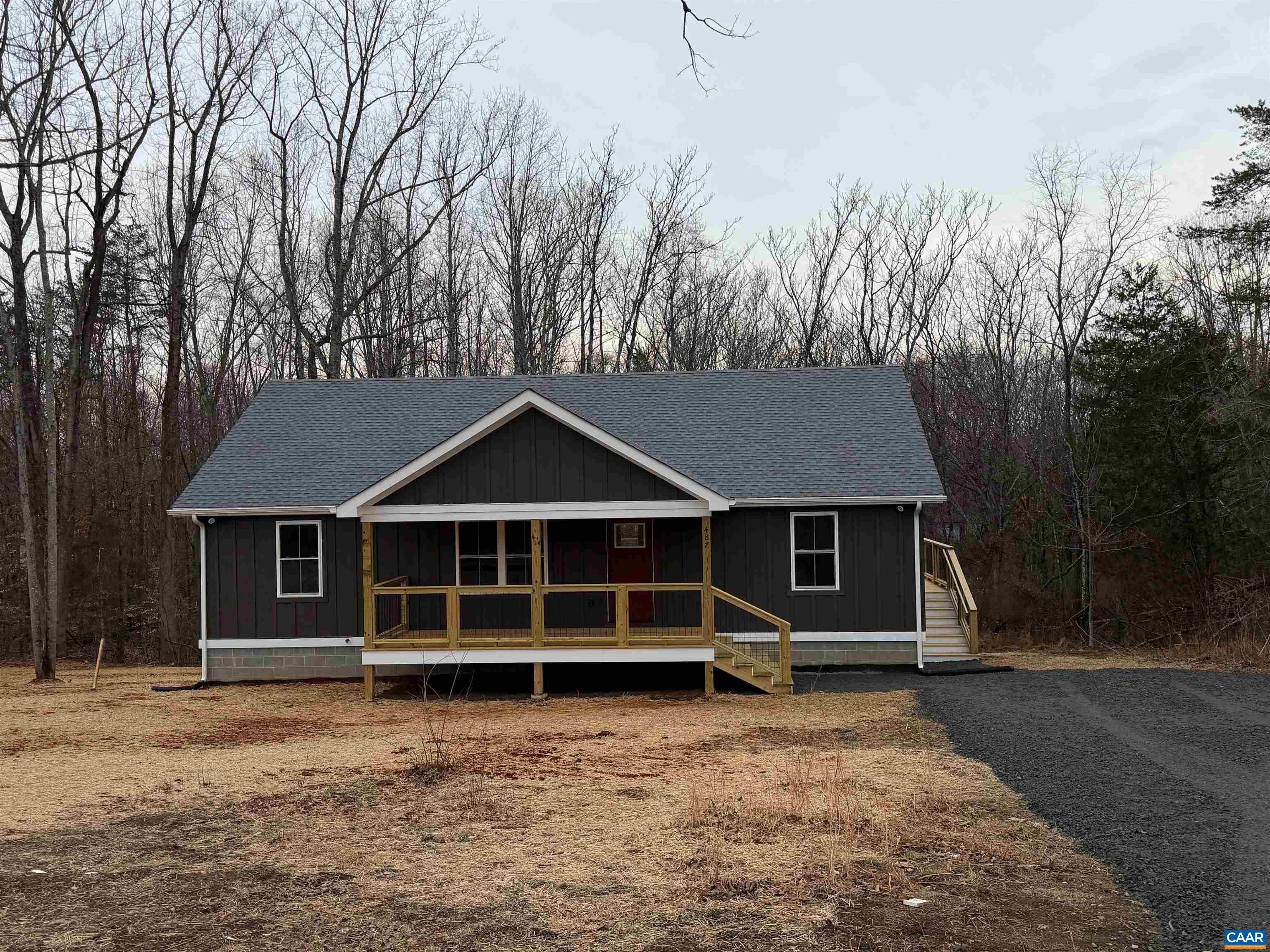 487 MONTREAL LN
