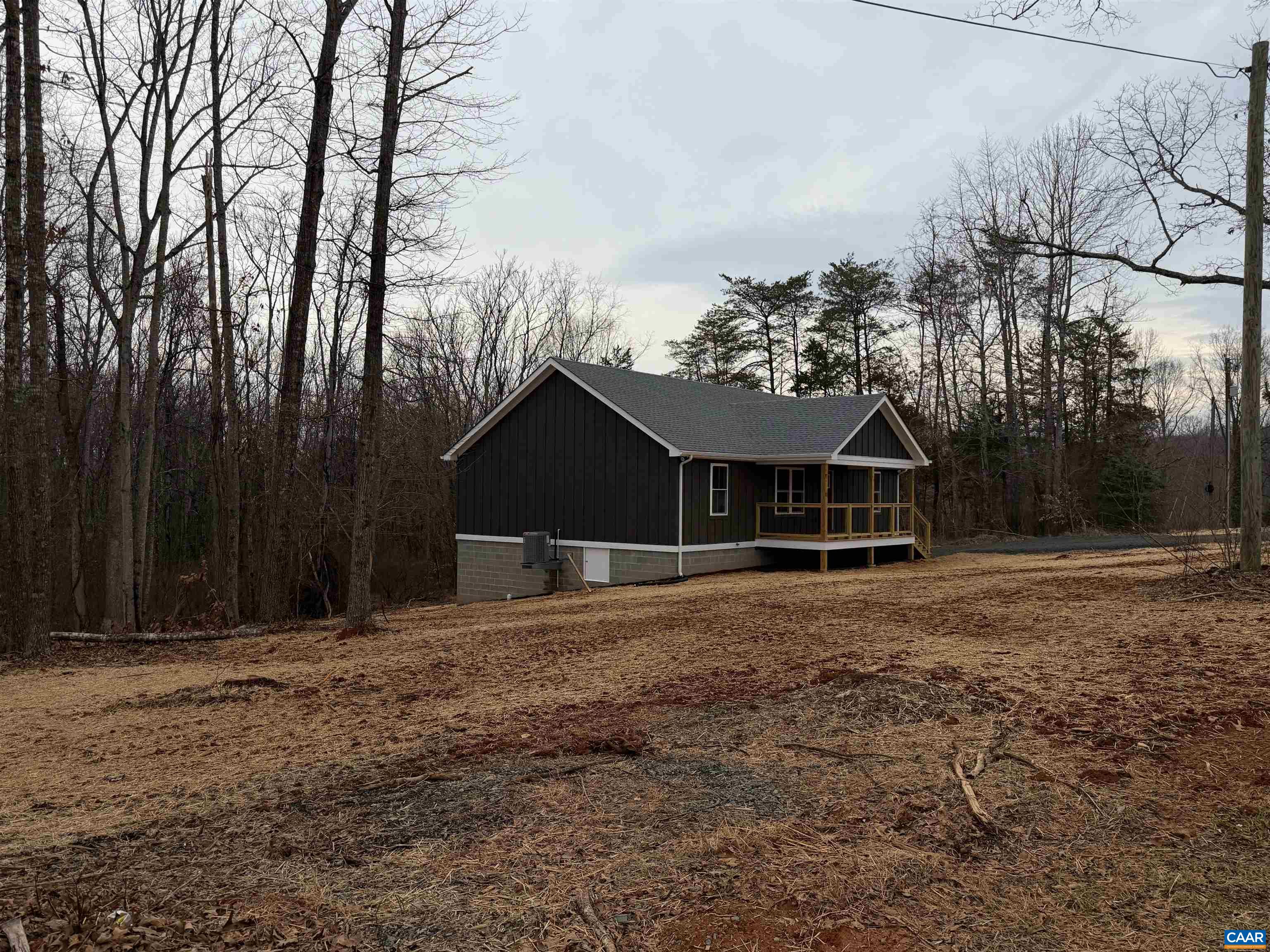 487 MONTREAL LN