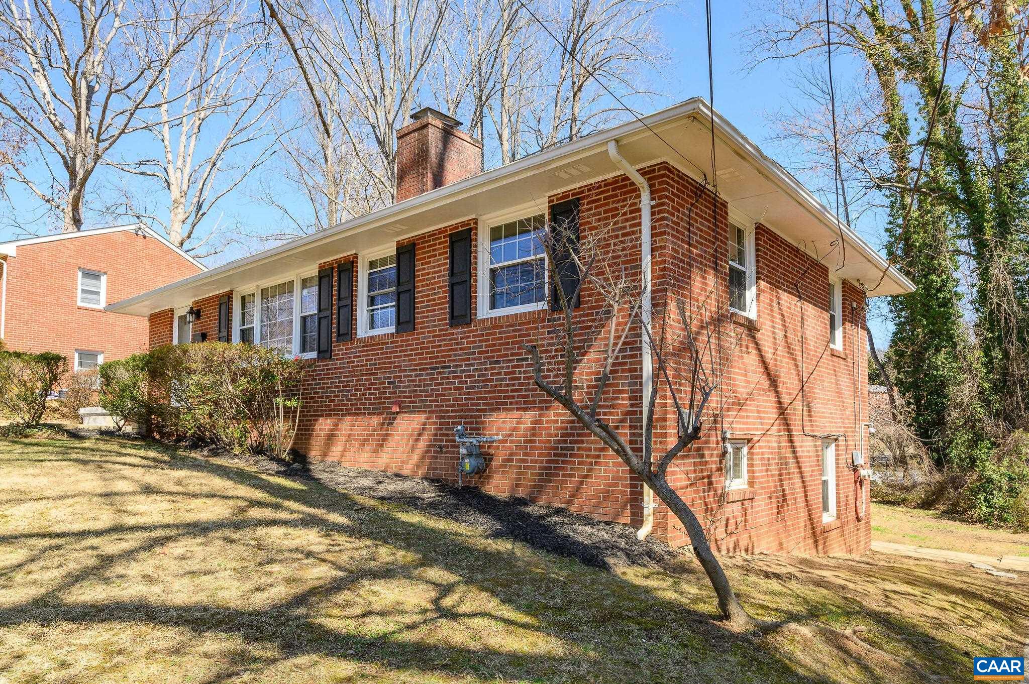 2726 MCELROY DR