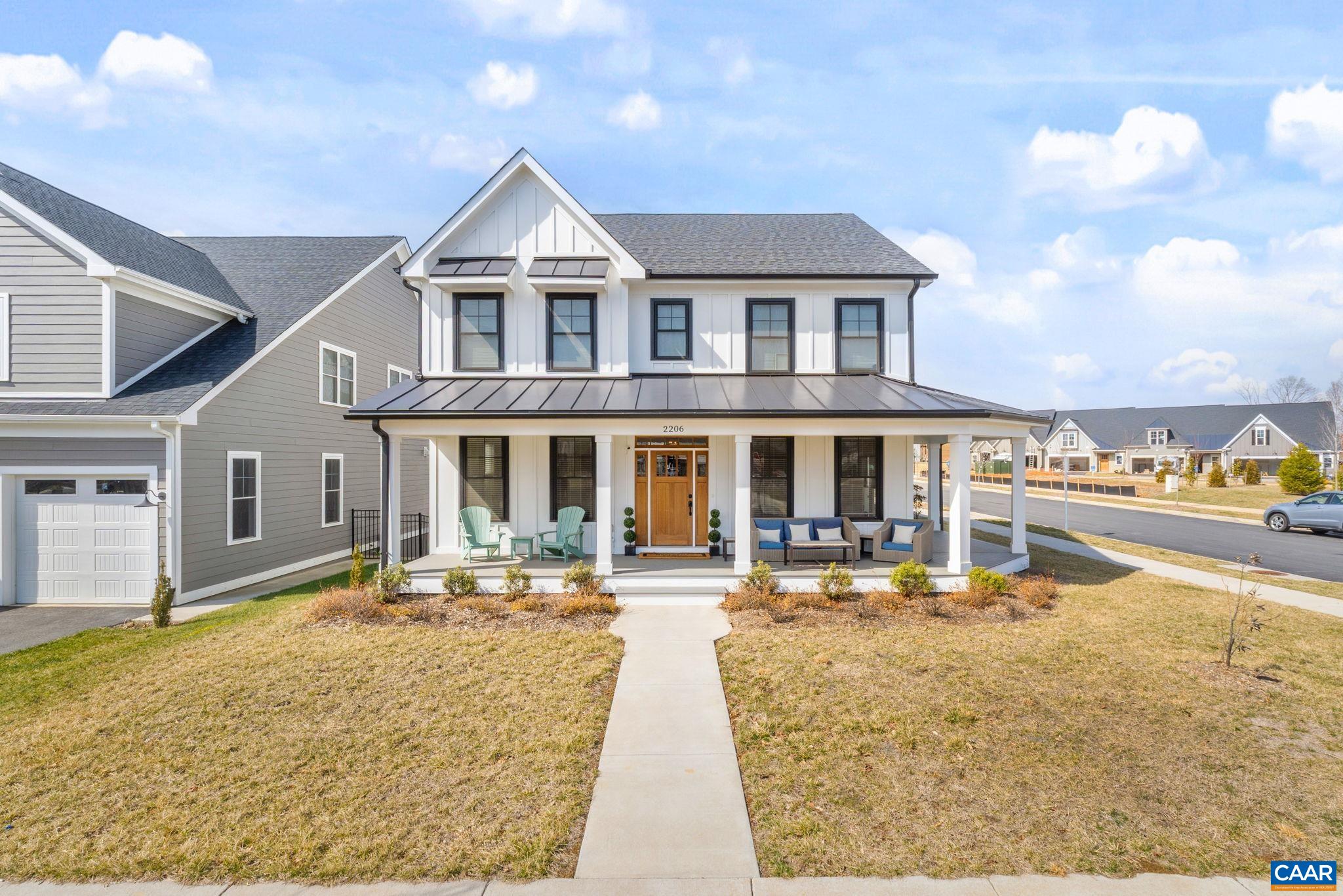 2206 FOWLER CIR