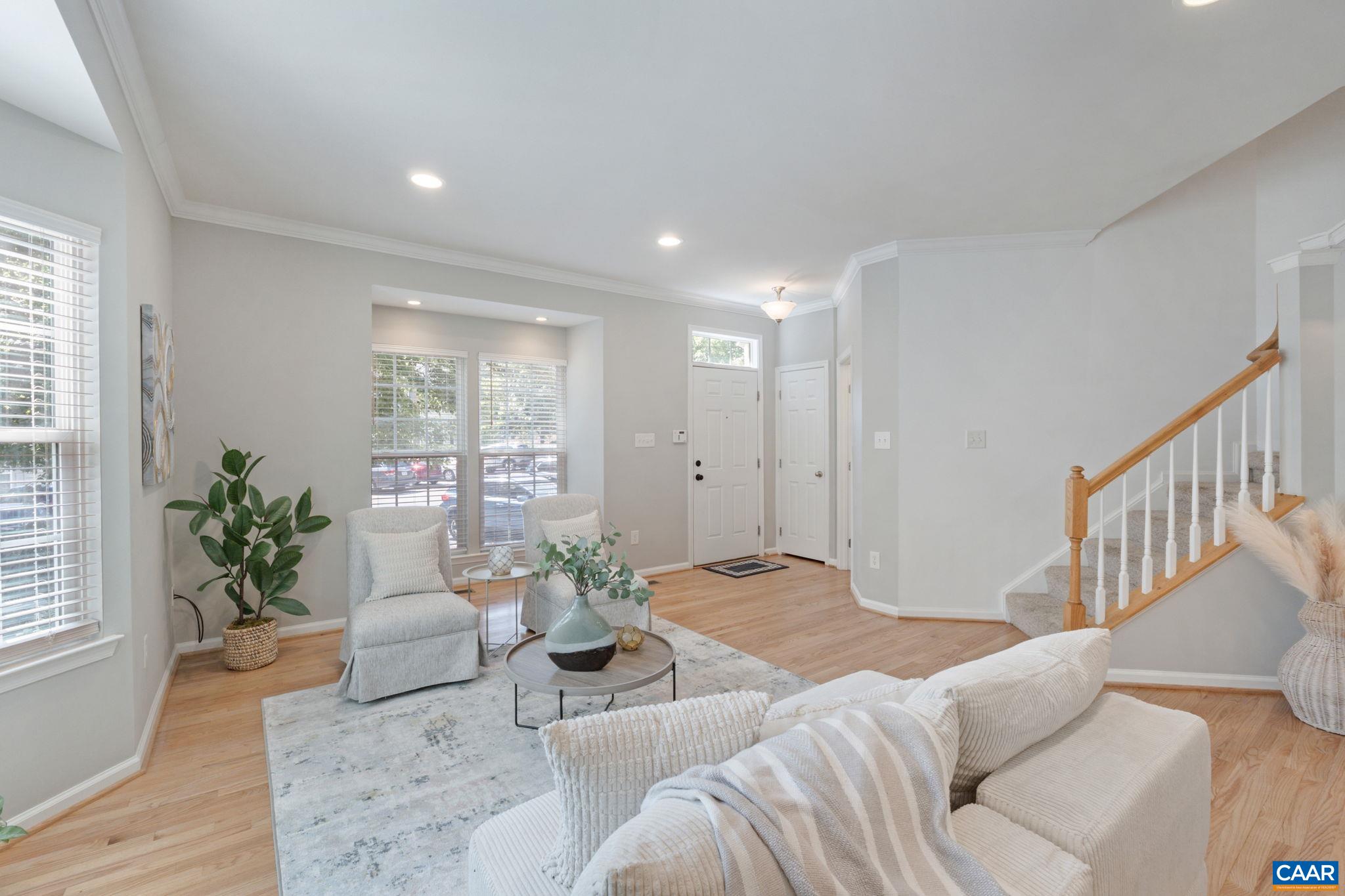 834 ROCK CREEK RD