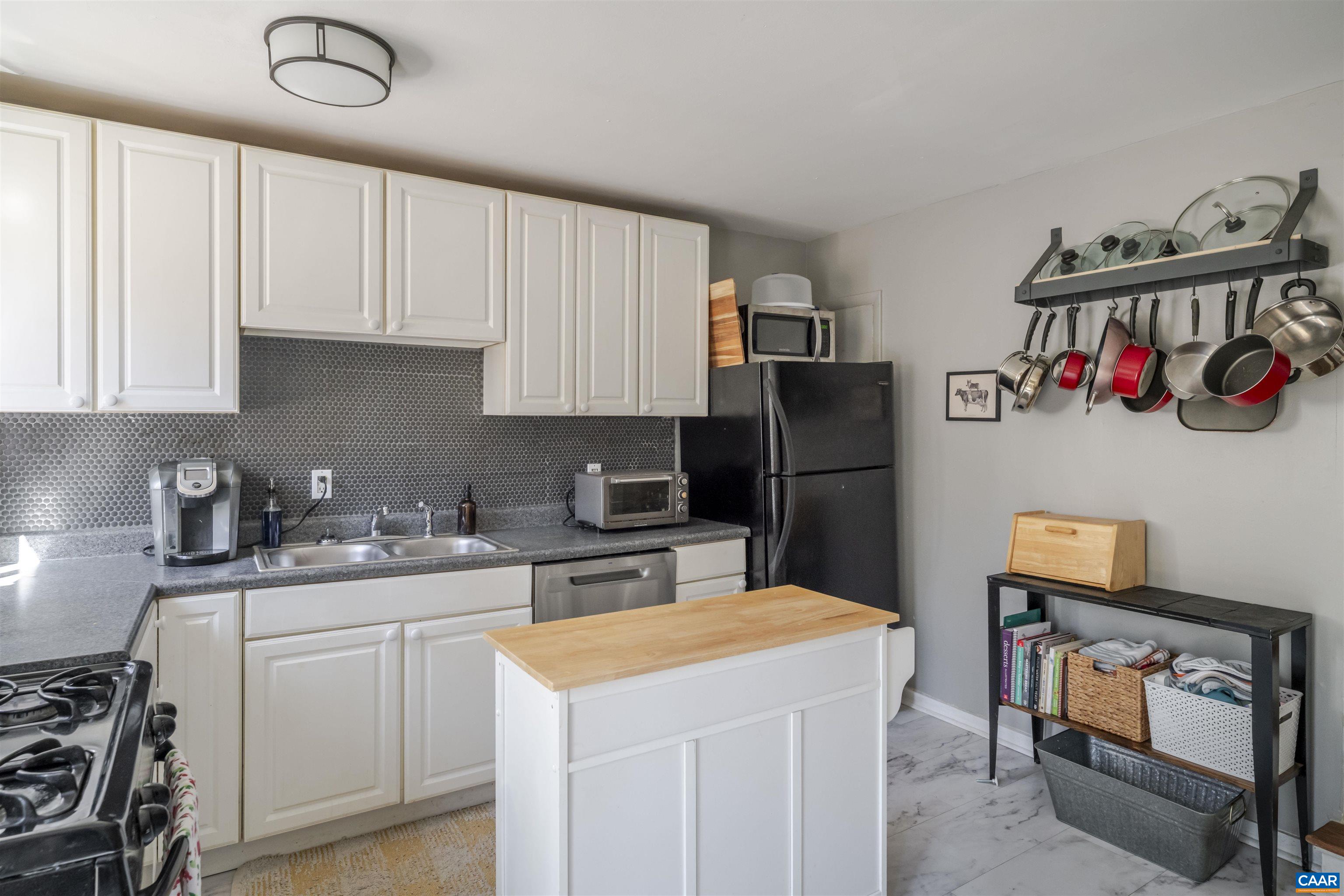 409 VALLEY ROAD EXT Unit: A