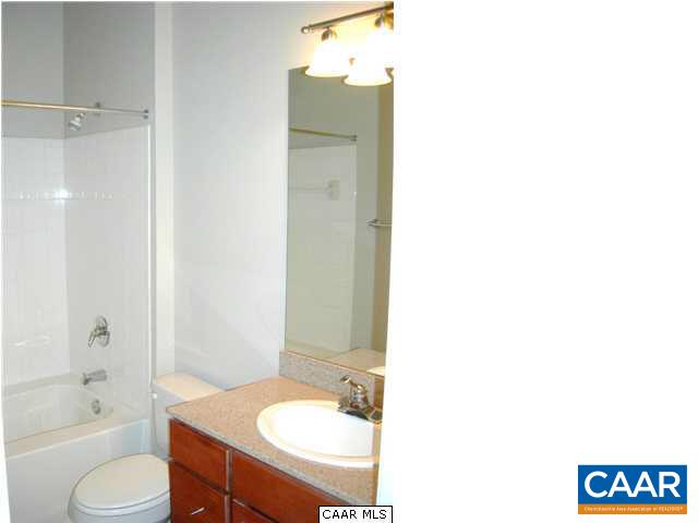 755 WALKER SQ Unit: 3D
