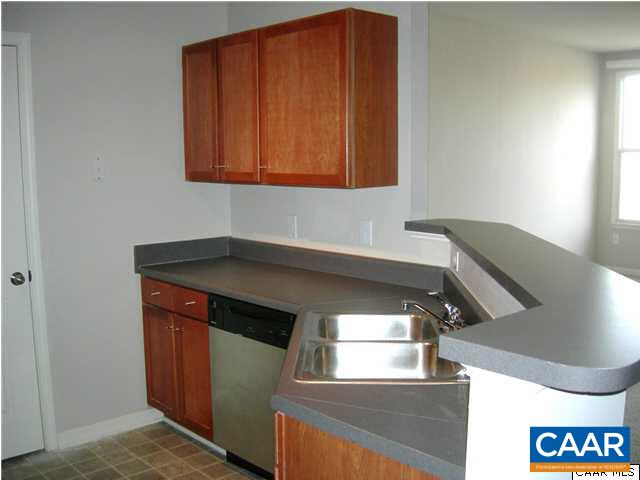 755 WALKER SQ Unit: 3D