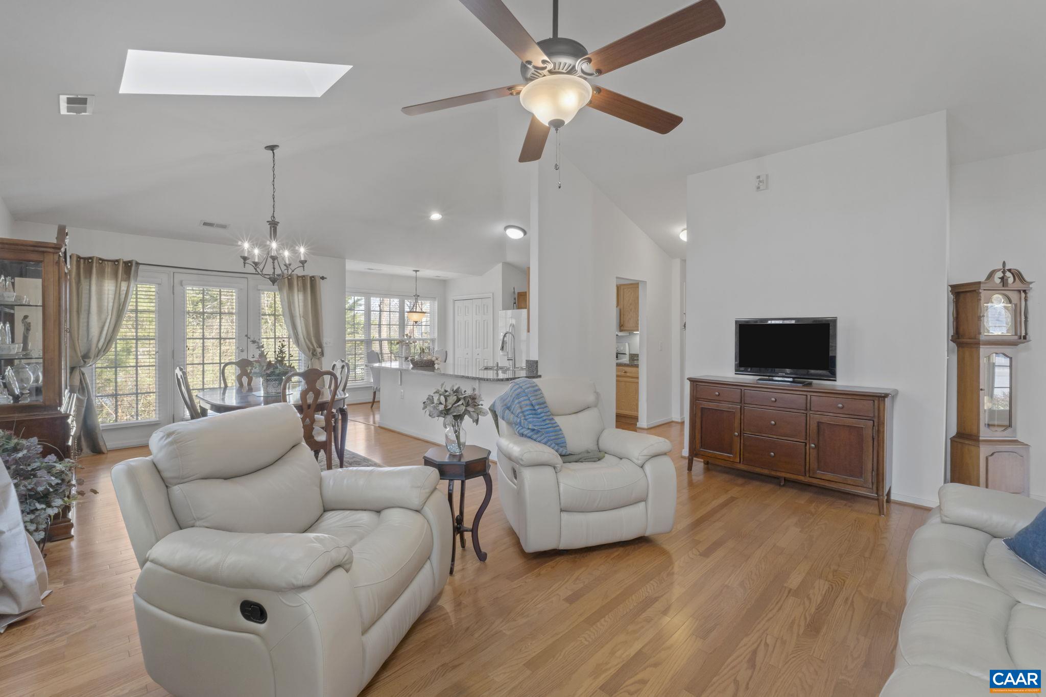 530 PEBBLE HILL CT