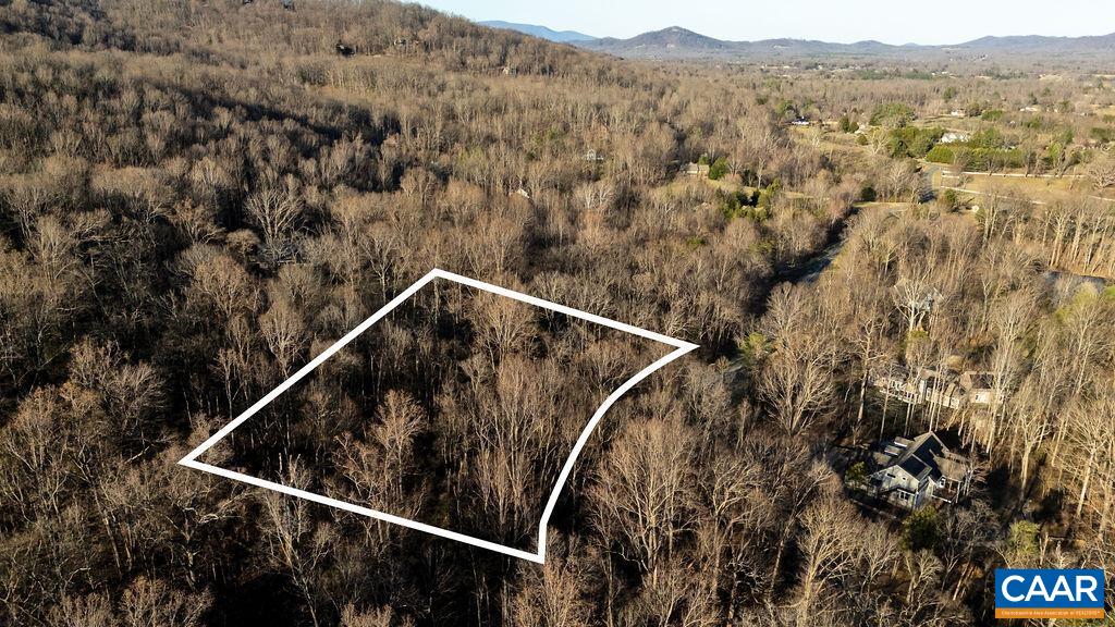 Lot 33 MONOCAN DR