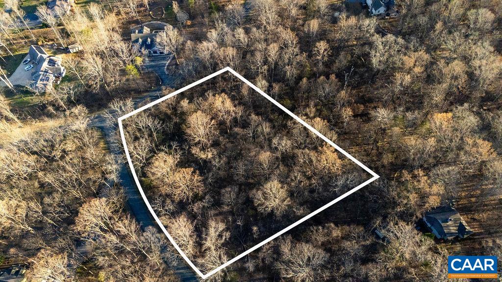 Lot 33 MONOCAN DR