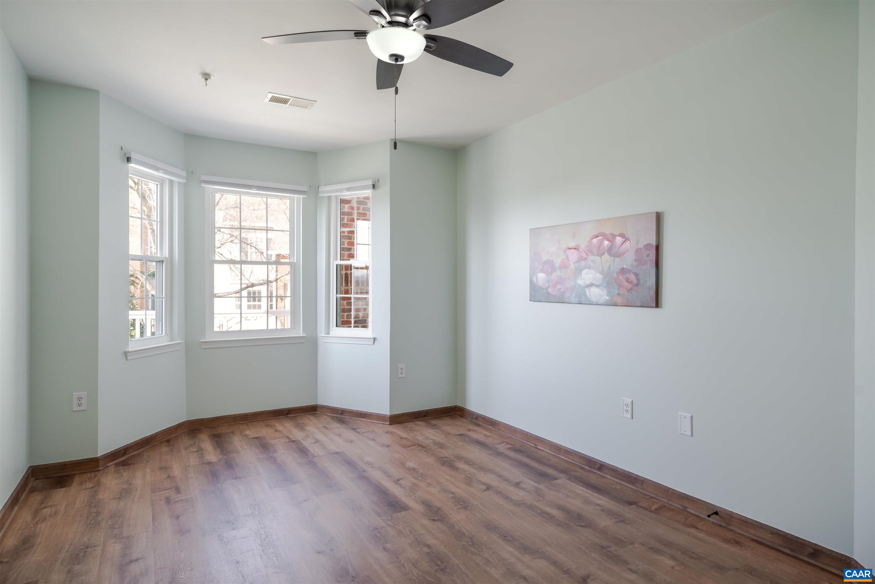 1055 WEYBRIDGE CT Unit: 204