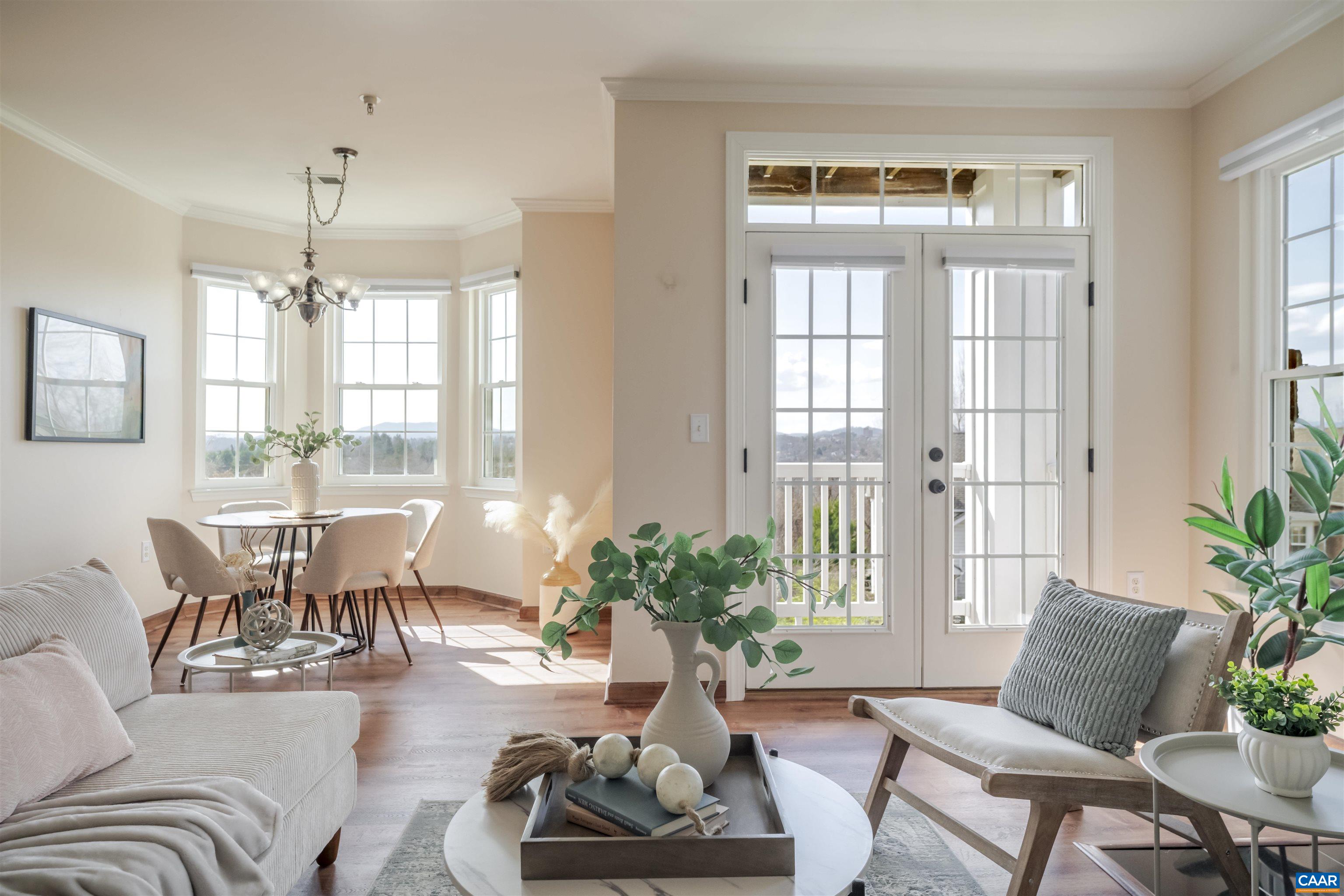 1055 WEYBRIDGE CT Unit: 204