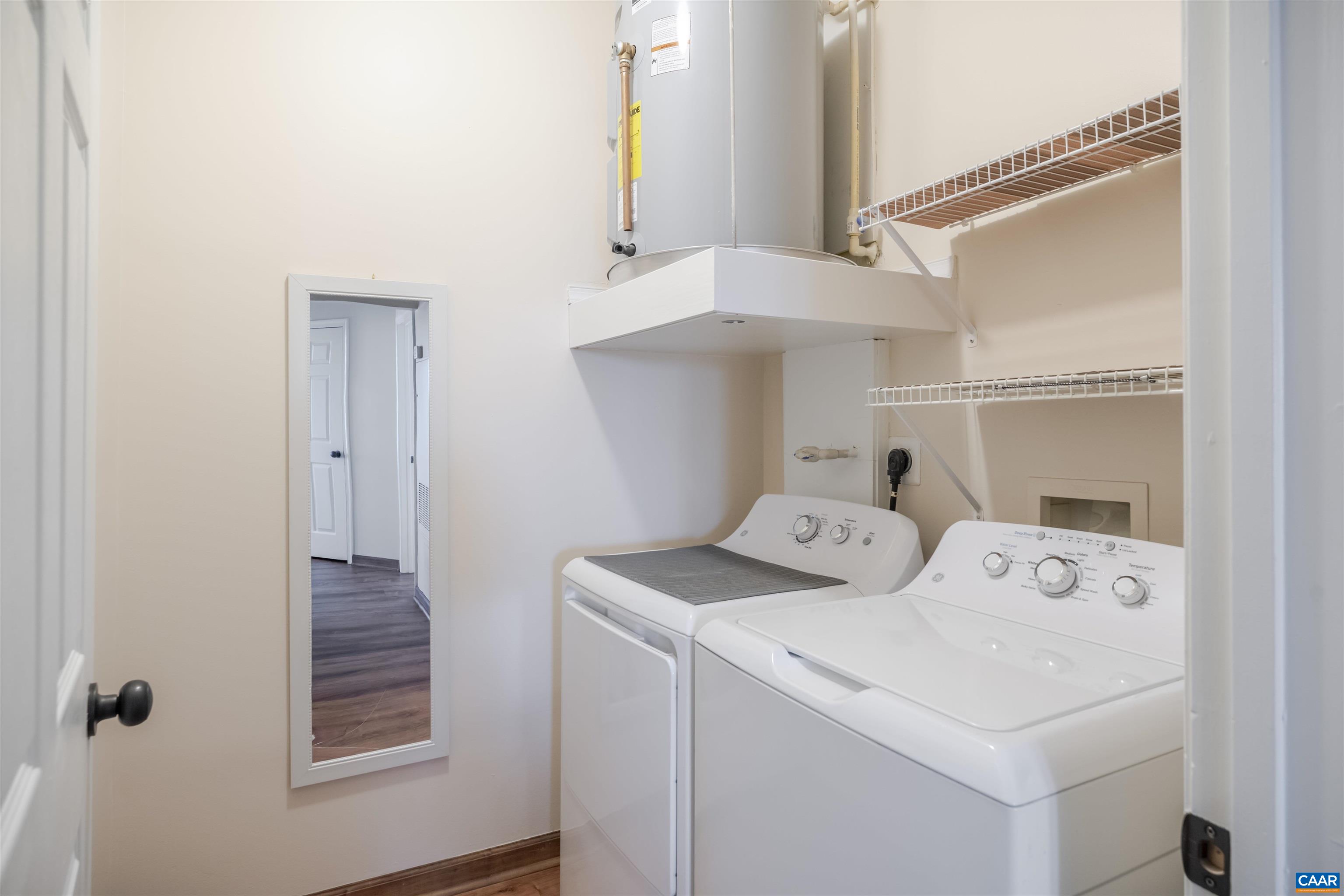 1055 WEYBRIDGE CT Unit: 204