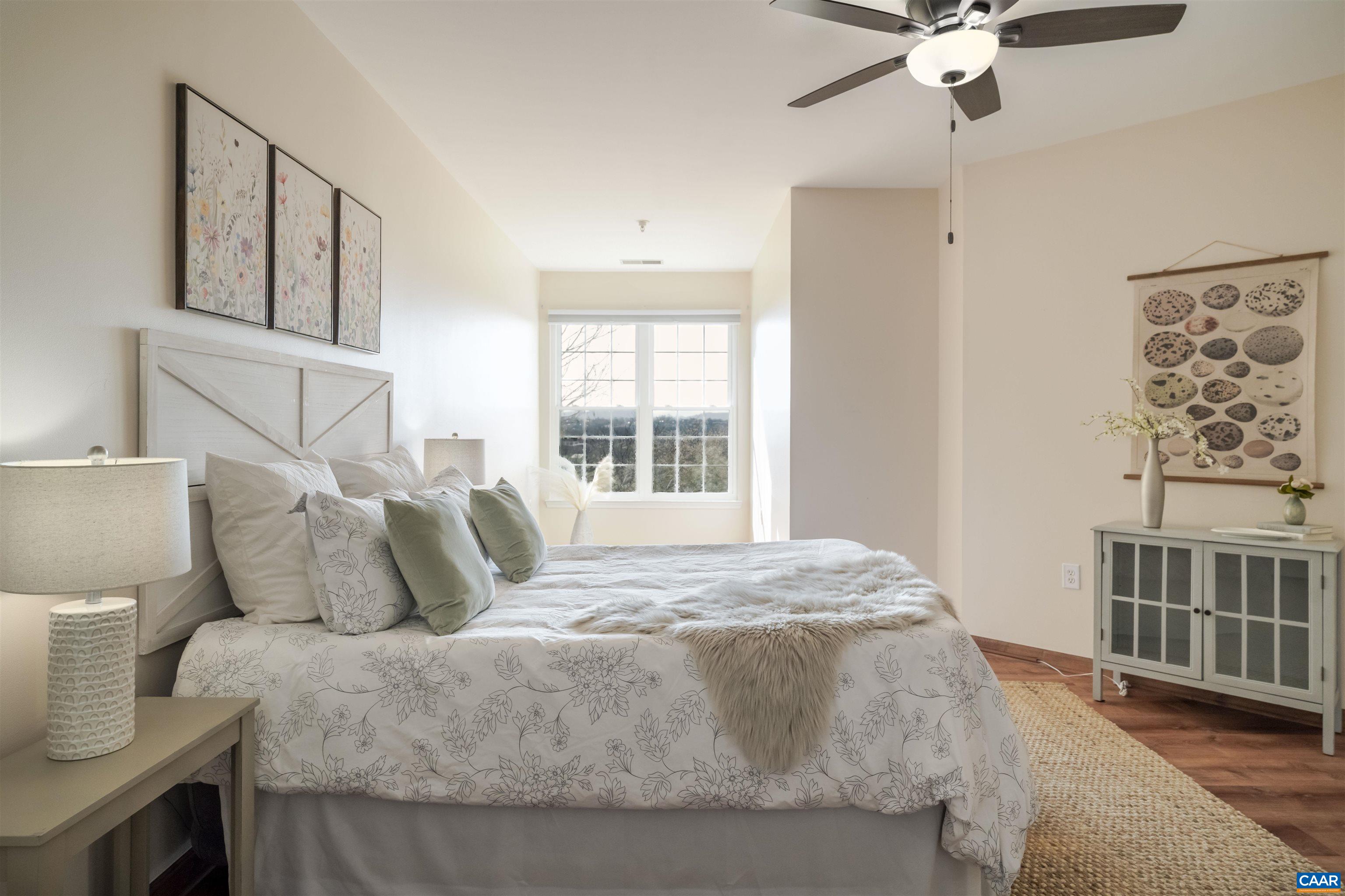 1055 WEYBRIDGE CT Unit: 204