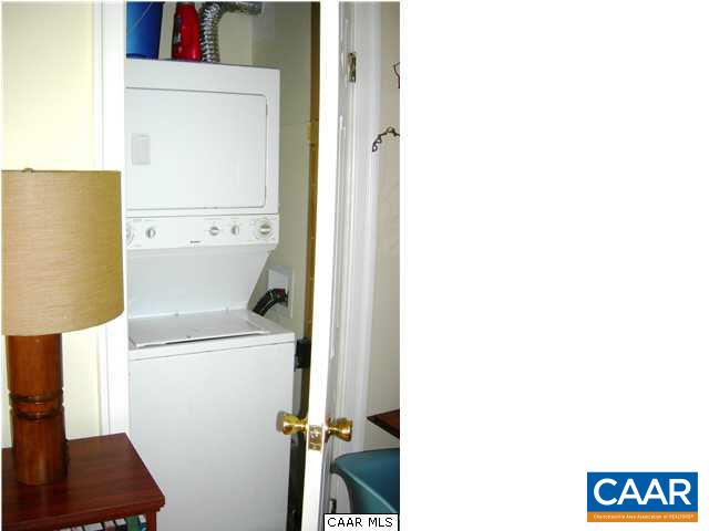 144 HESSIAN HILLS CIR Unit: 1