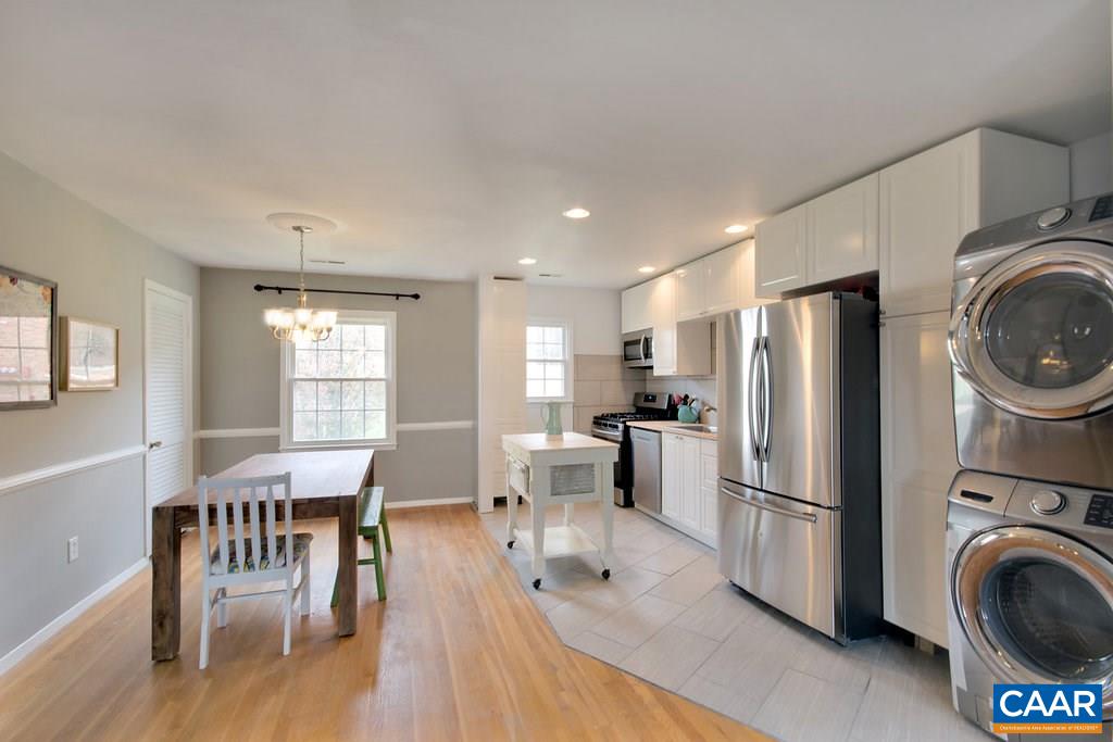 2420 BARRACKS PL Unit: 4