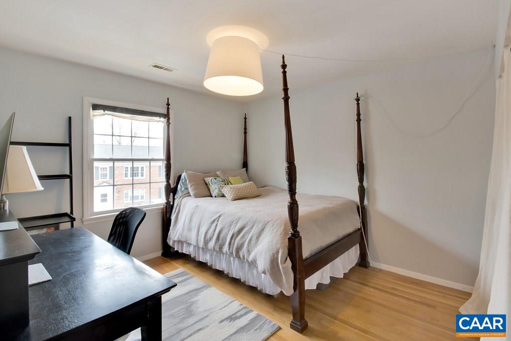 2420 BARRACKS PL Unit: 4