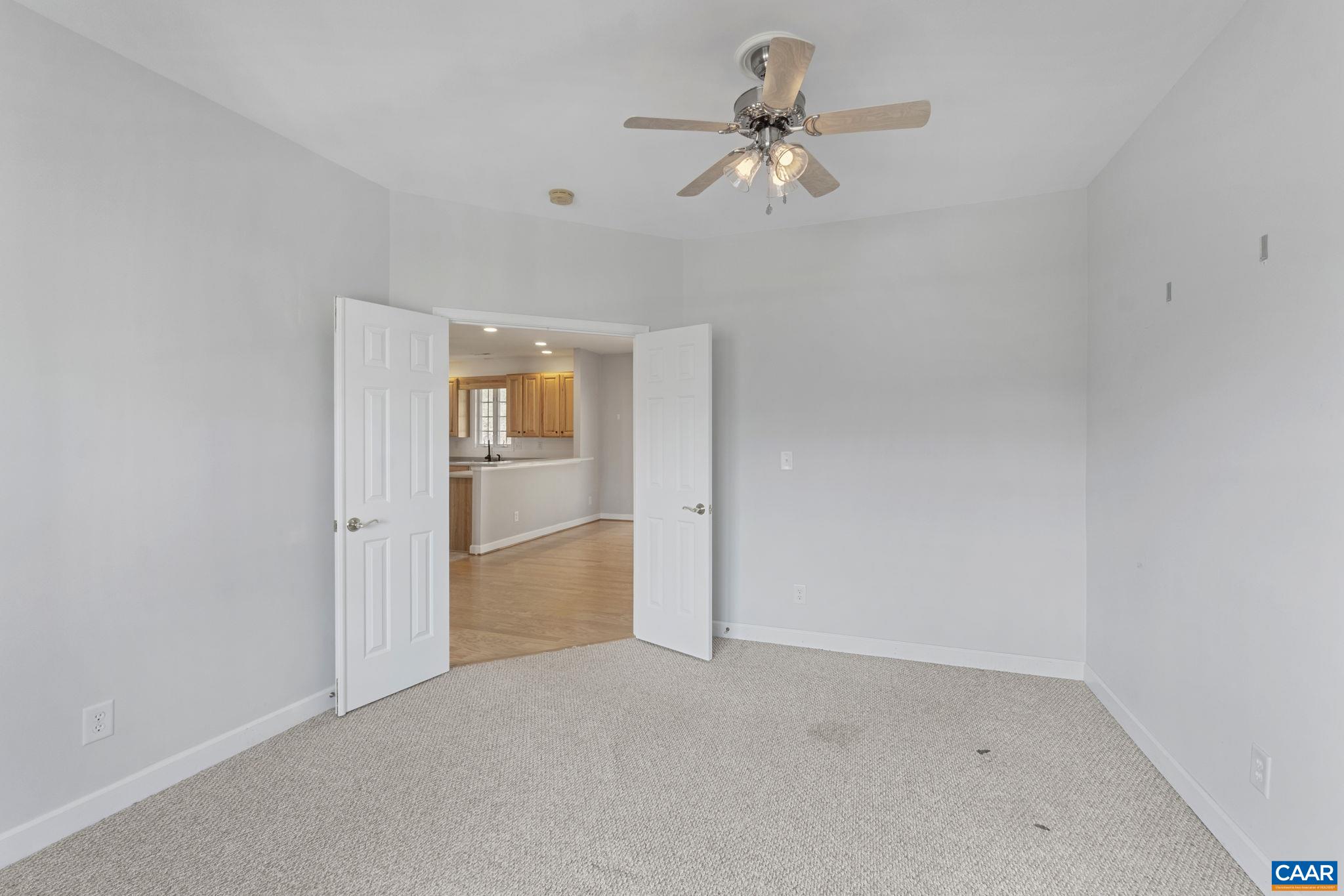 1118 RUSTIC WILLOW LN