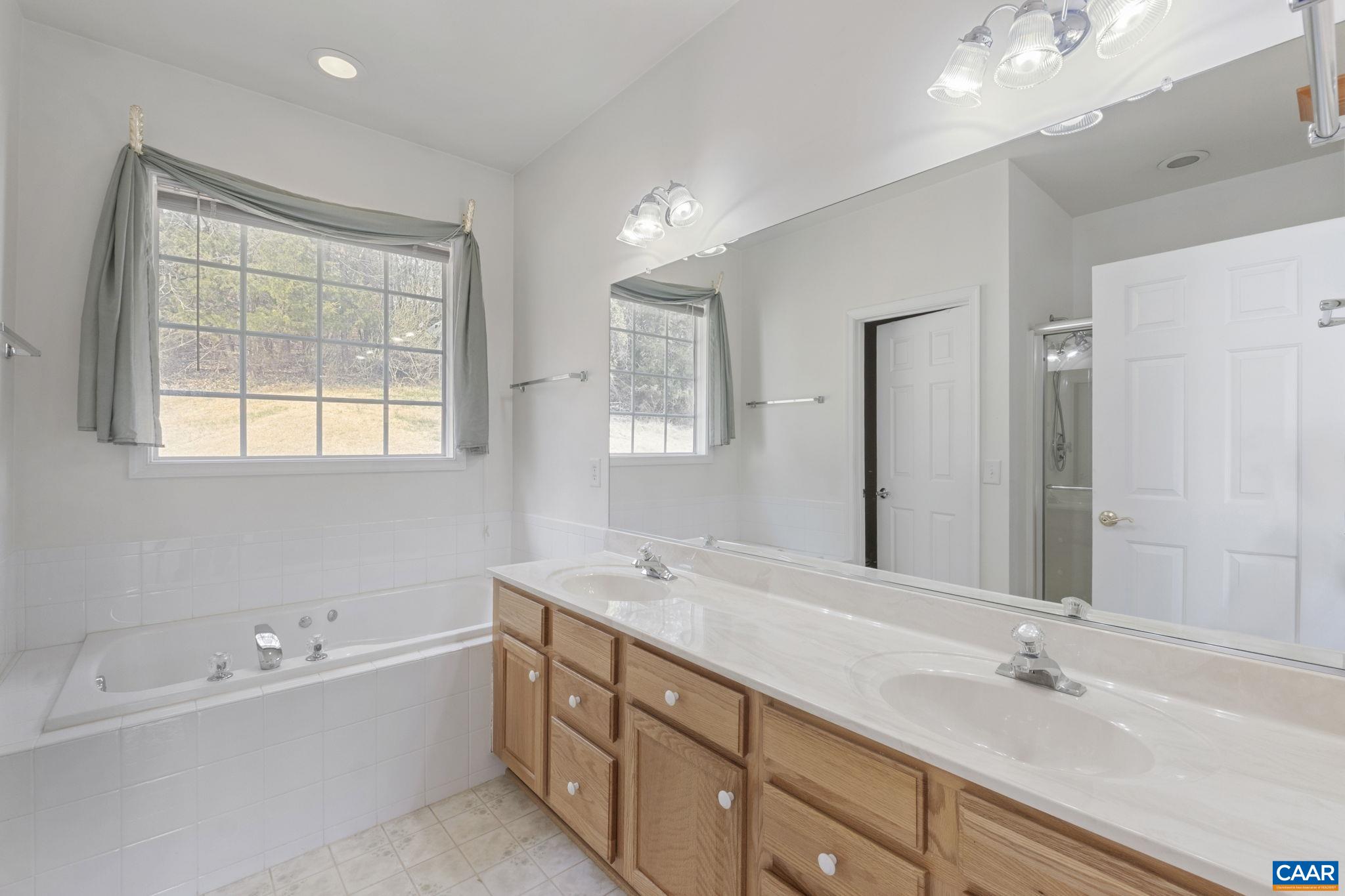1118 RUSTIC WILLOW LN
