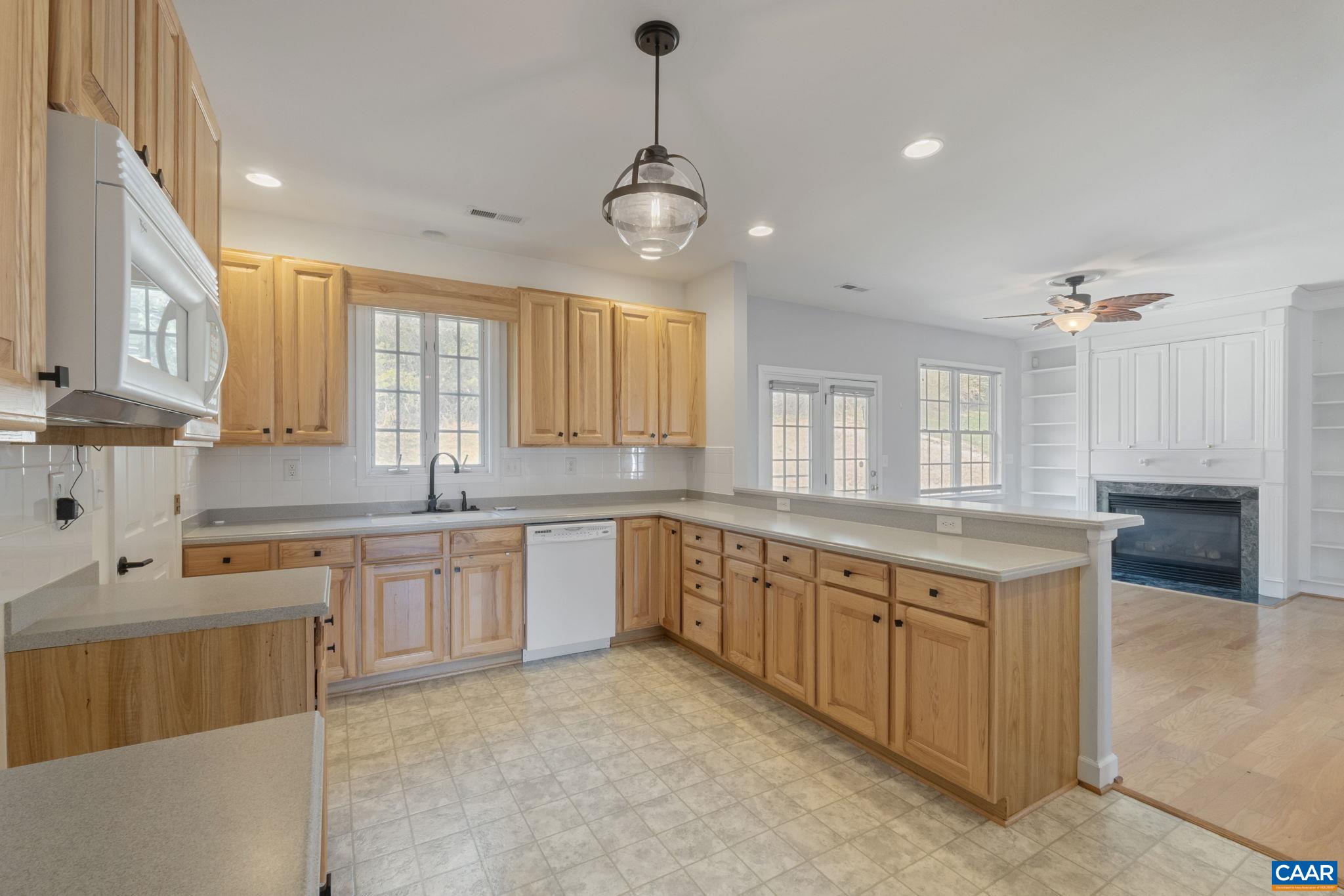 1118 RUSTIC WILLOW LN