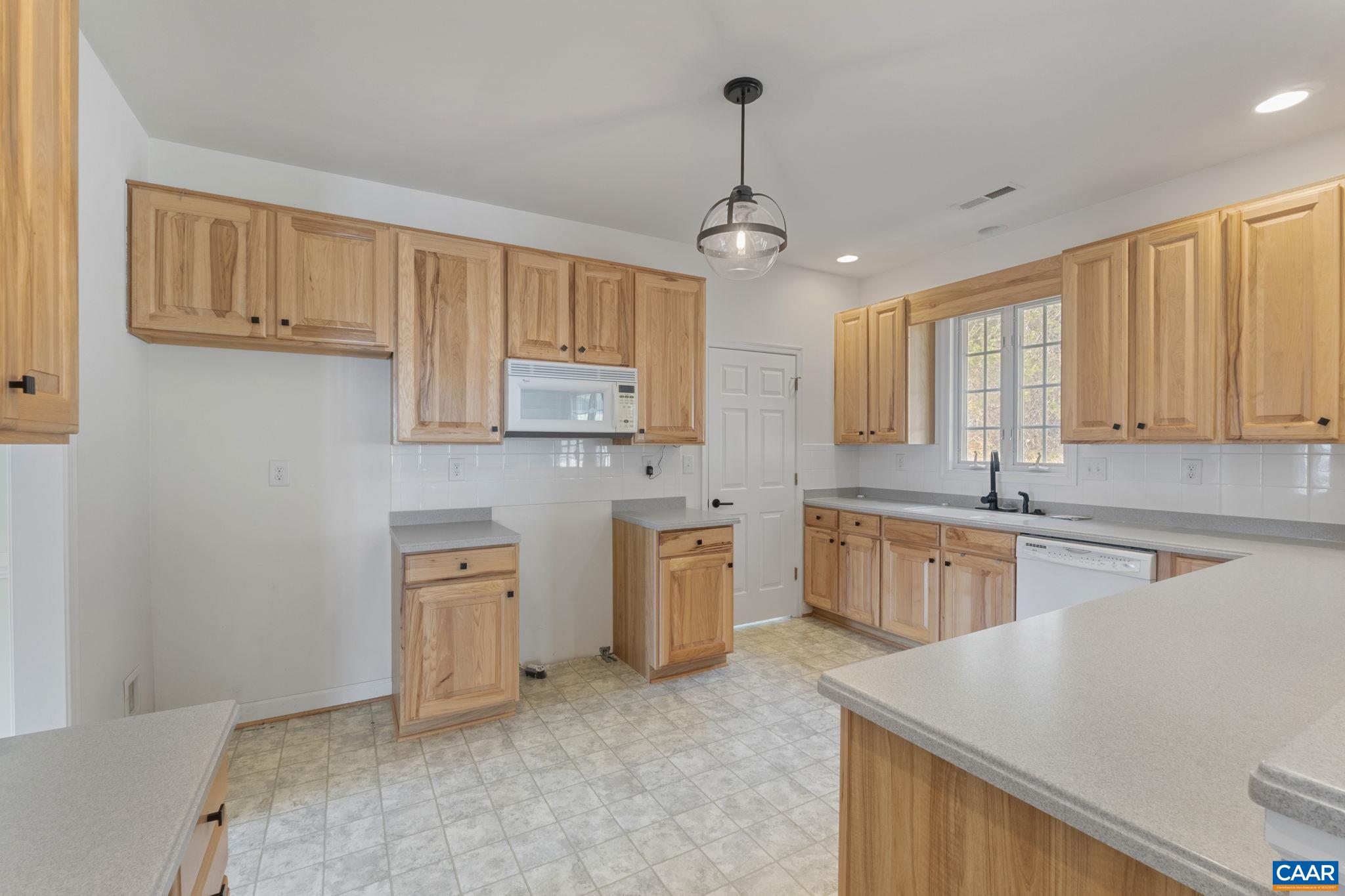 1118 RUSTIC WILLOW LN