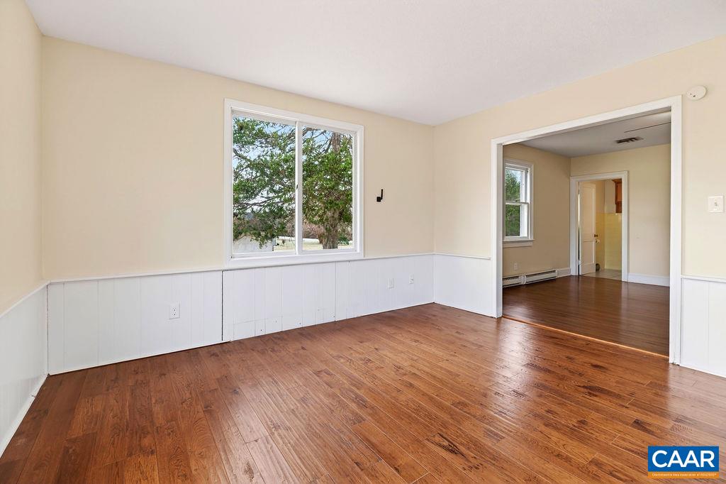 5694 PATRICK HENRY HWY