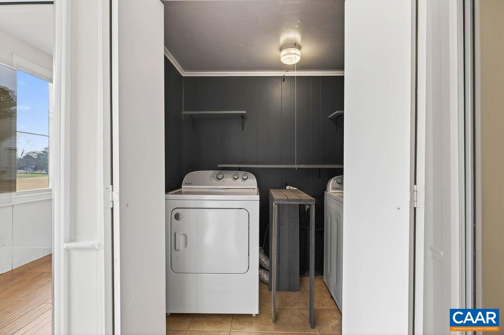 5694 PATRICK HENRY HWY