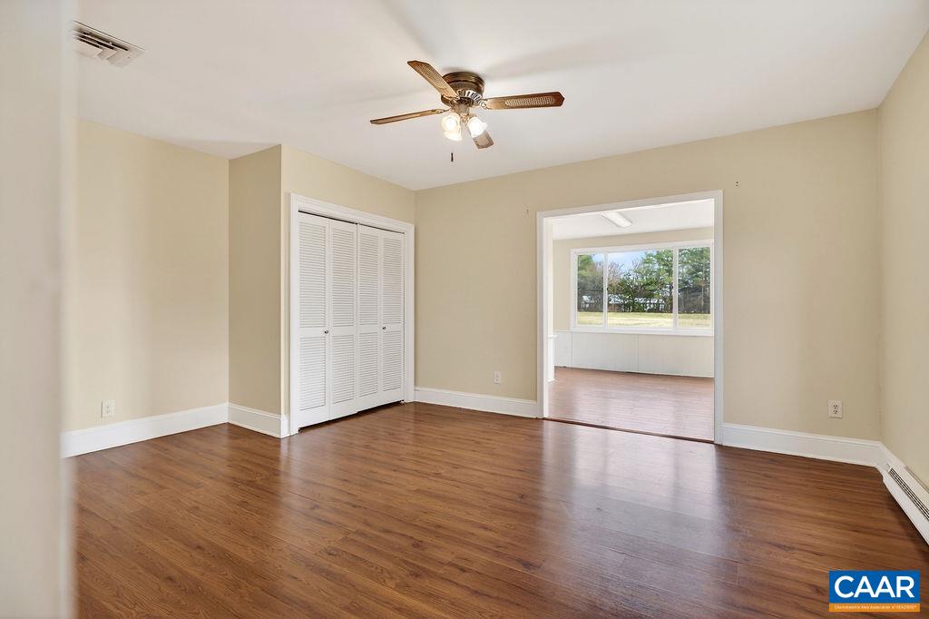 5694 PATRICK HENRY HWY