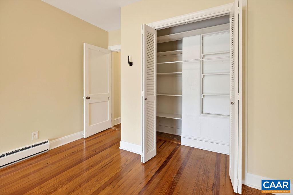 5694 PATRICK HENRY HWY