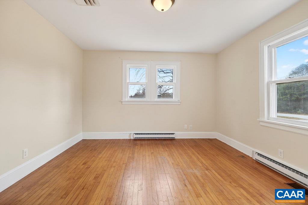 5694 PATRICK HENRY HWY